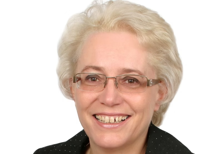 Debbie Winstanley 